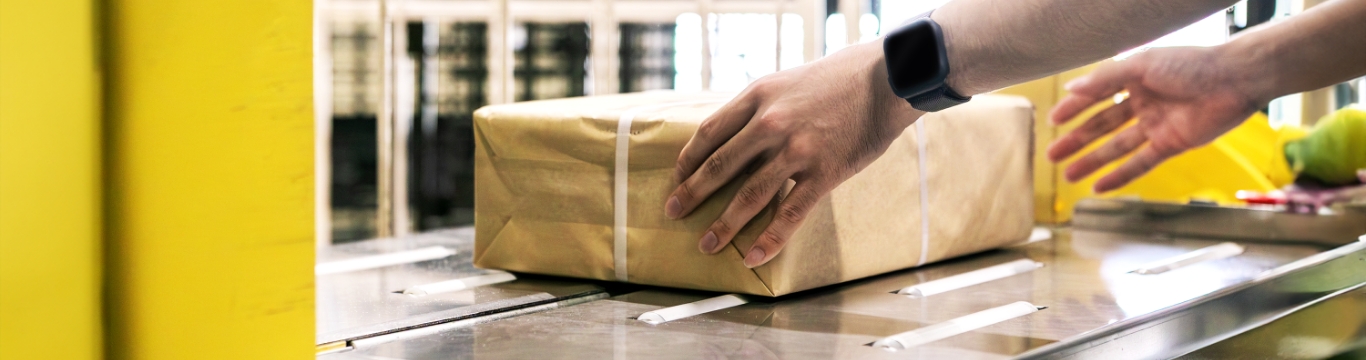 トラックを、みんなで賢く使う。信越定期自動車の「路線便」